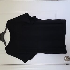 Black V-neck T-shirt with pockets and rolled sleeve